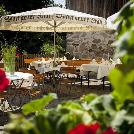 Hotel Wirtshaus Am Schloss Aicha vorm Wald Esterno foto