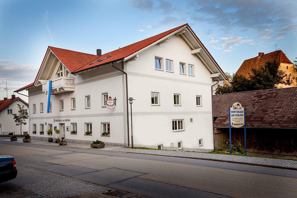 Hotel Wirtshaus Am Schloss Aicha vorm Wald Esterno foto