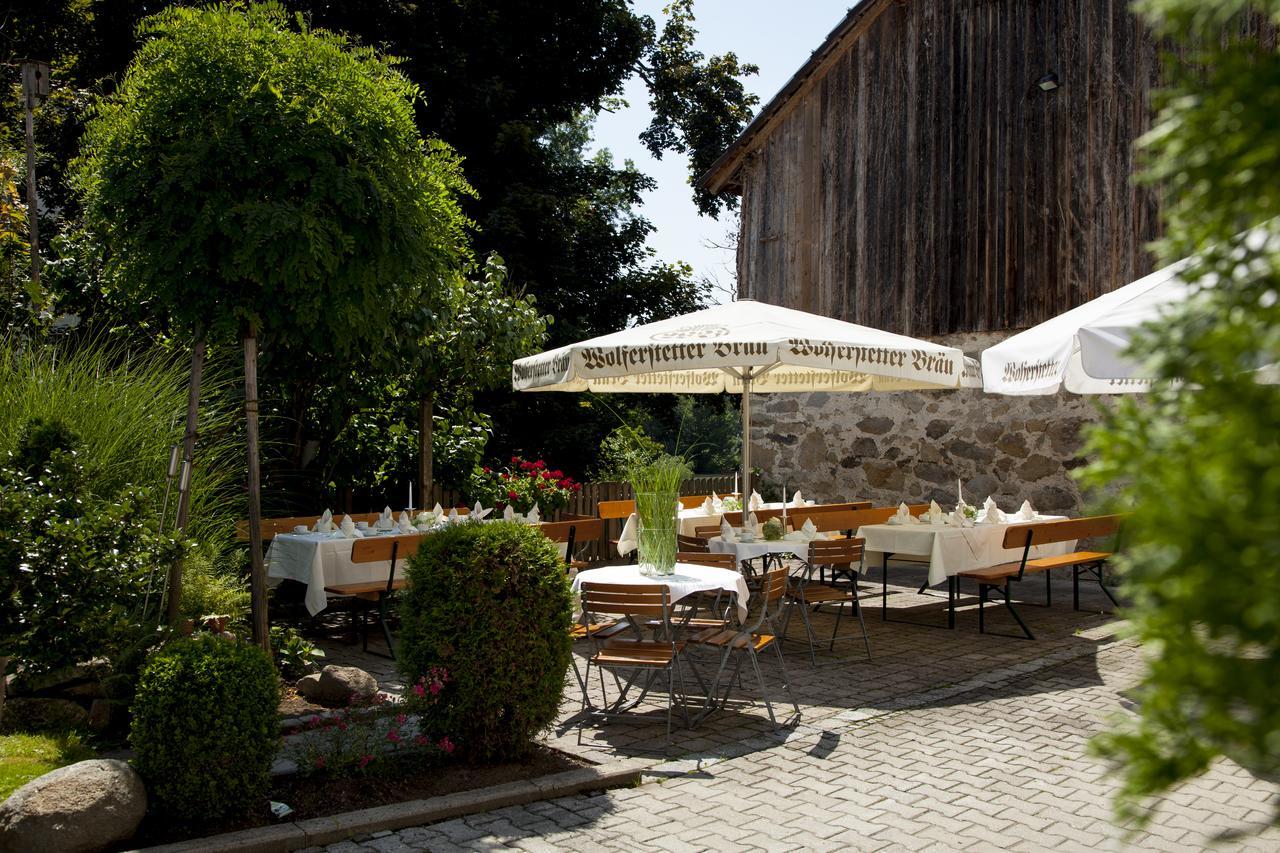 Hotel Wirtshaus Am Schloss Aicha vorm Wald Esterno foto